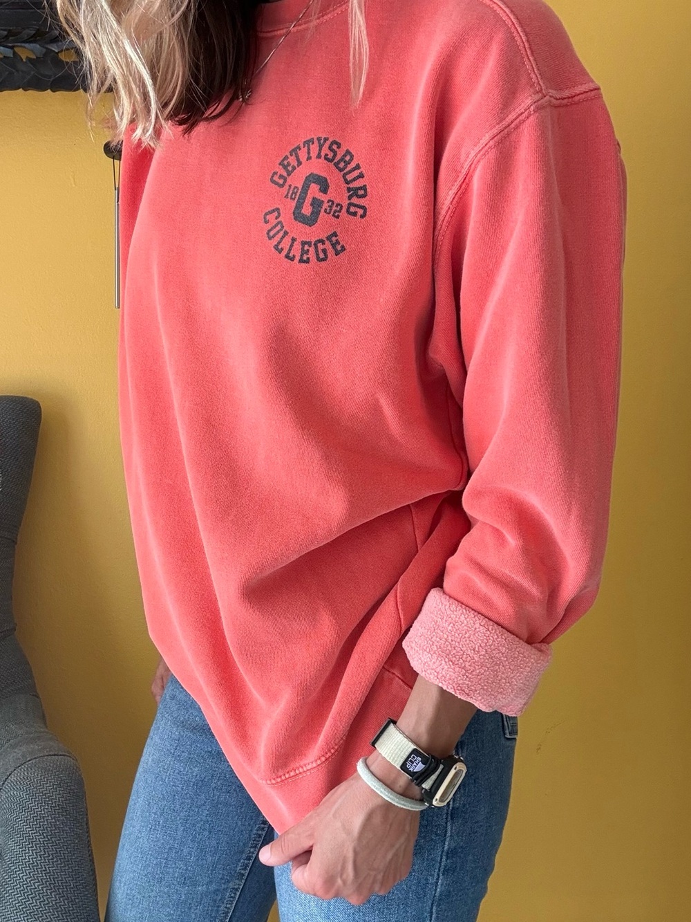 Gettysburg College Comfort Colors Coral Crewneck Pullover Sweatshirt Small Pink